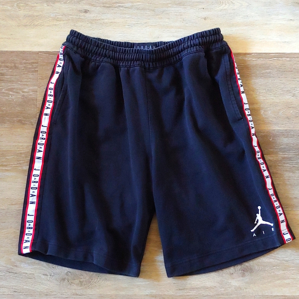 Air Jordan HBR Fleece Basketball Shorts AR2216-010 Size M - Picture 1 of 6